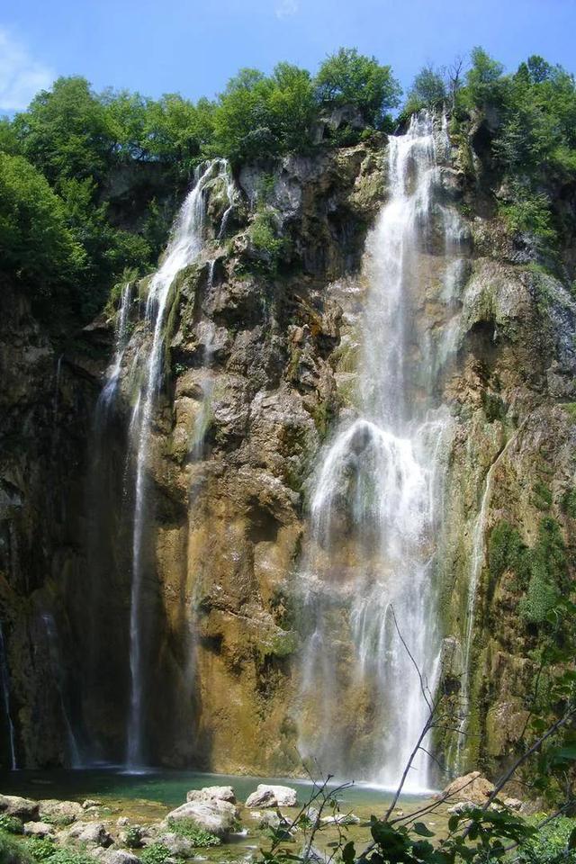 摆动小圆球